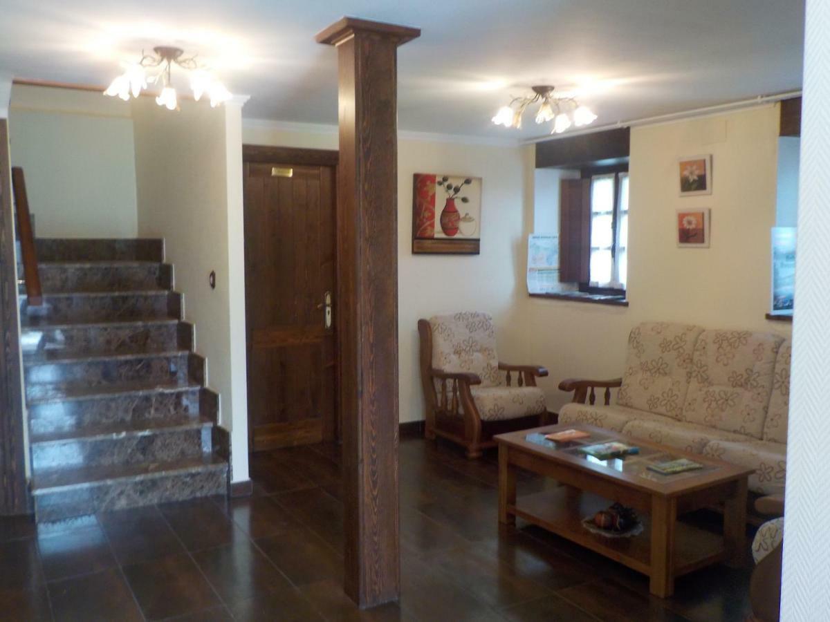 Apartamentos Rurales La Husteriza Ruenes Exterior photo
